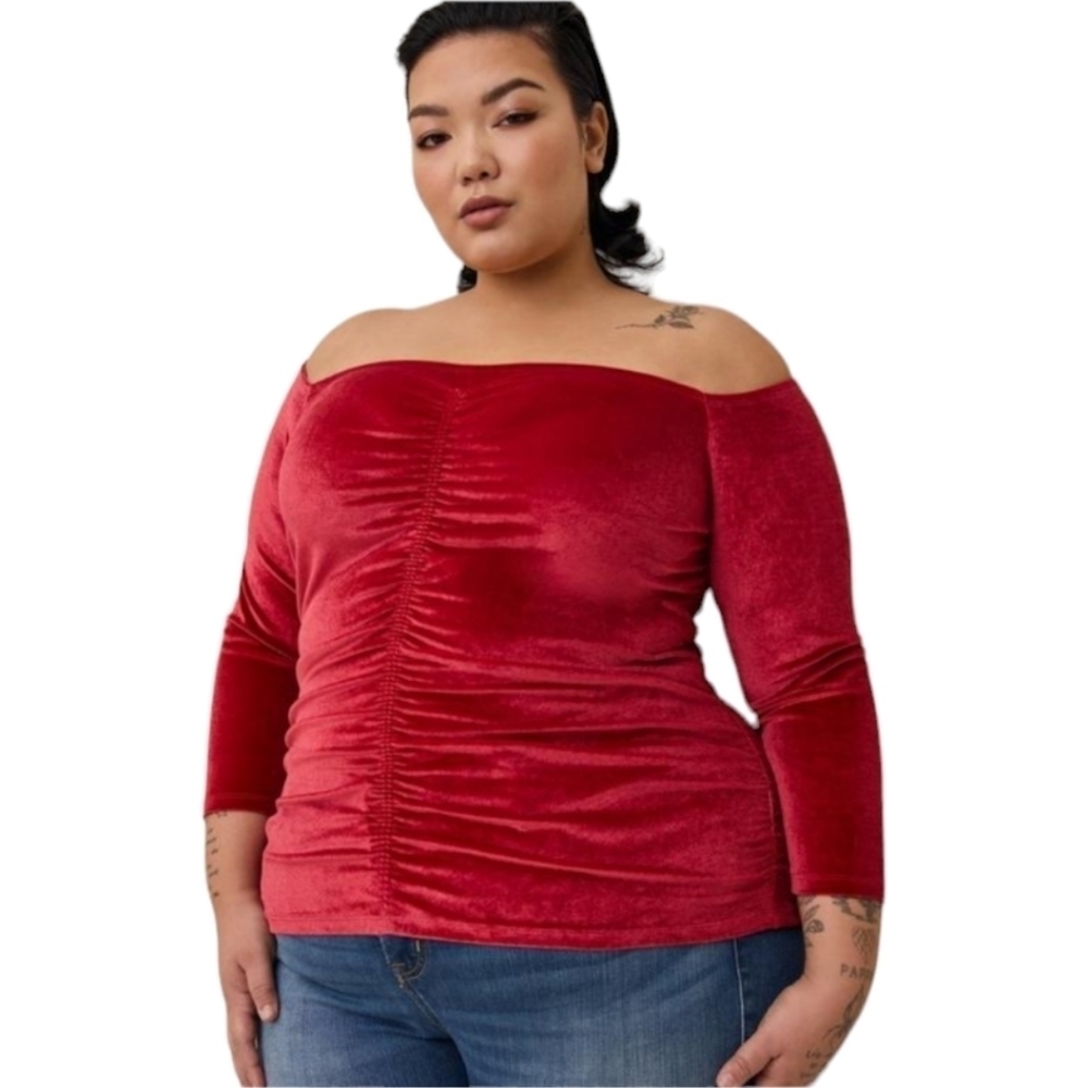 NWT Torrid Velvet Shirred Off The Shoulder Top. Size 4X